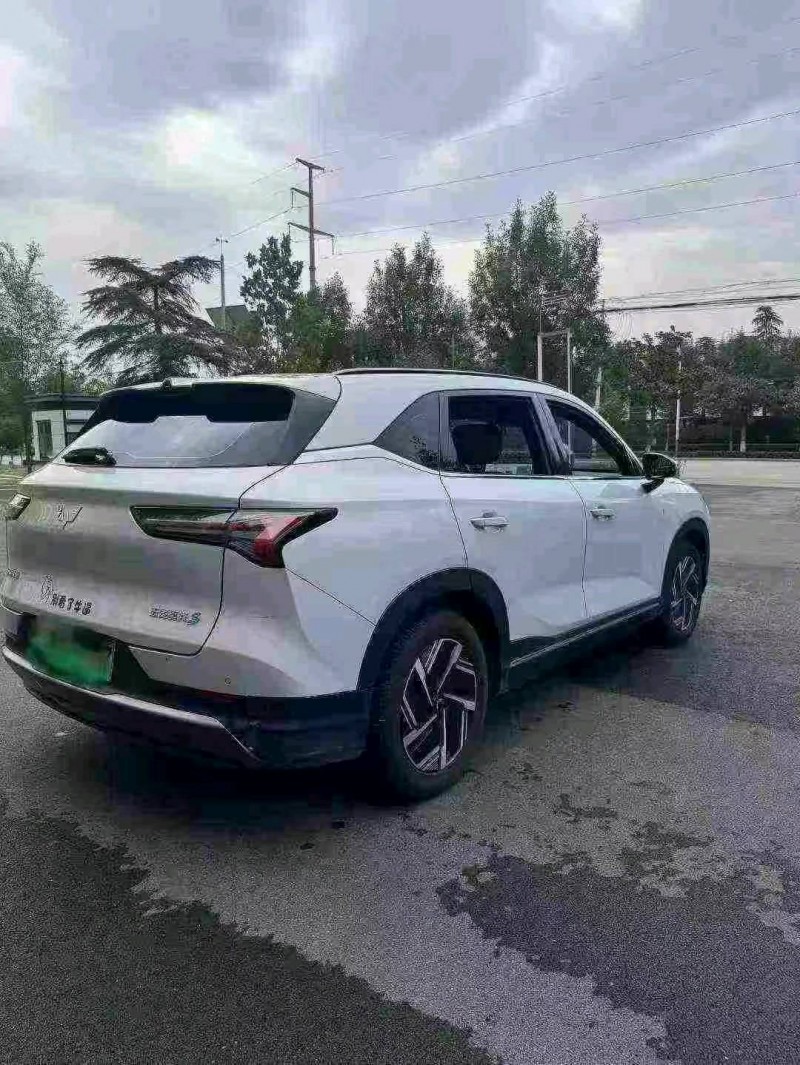 济宁24年五菱汽车星光7