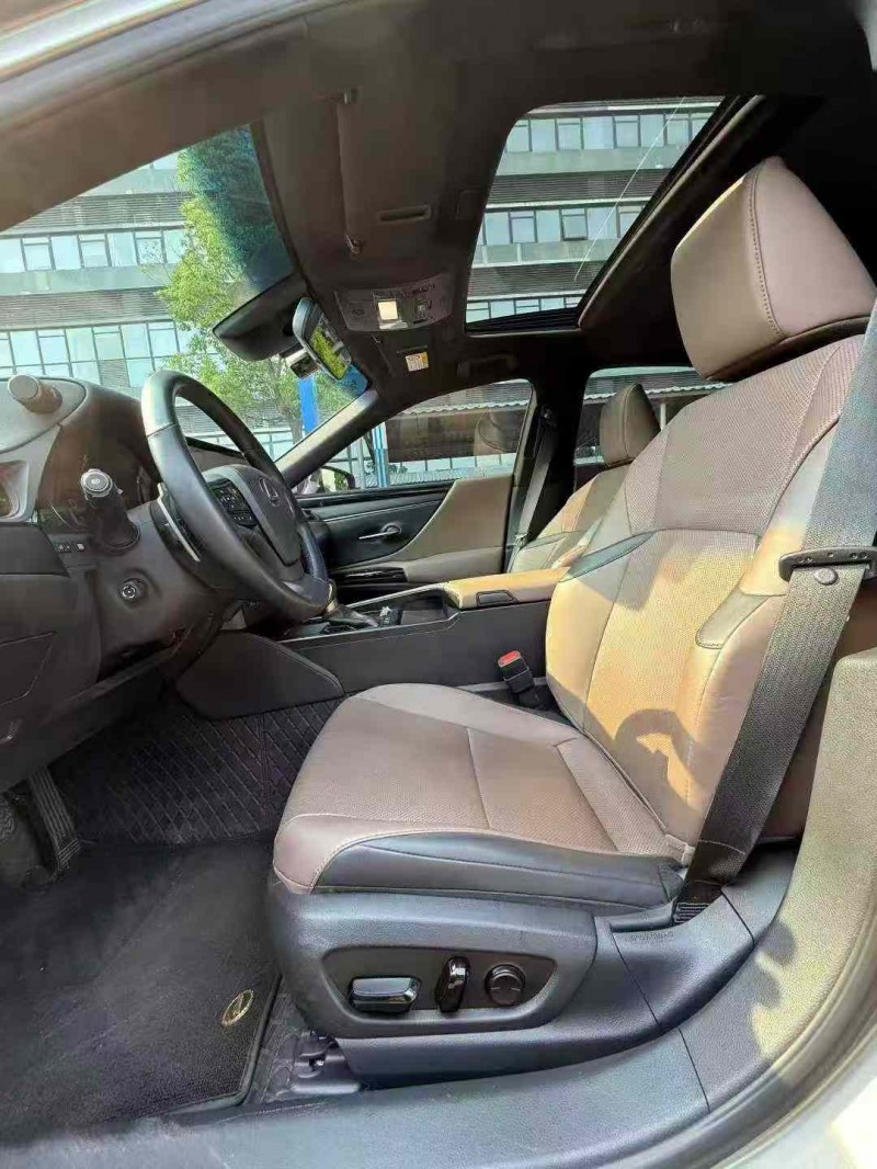 东莞23年雷克萨斯ES4