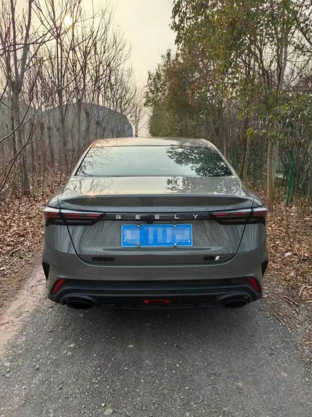 许昌22年吉利缤瑞3