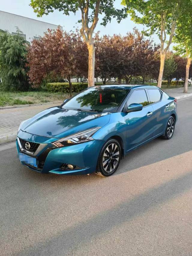 许昌18年日产蓝鸟3