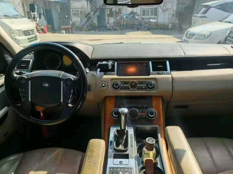 衡阳12年路虎揽胜运动4