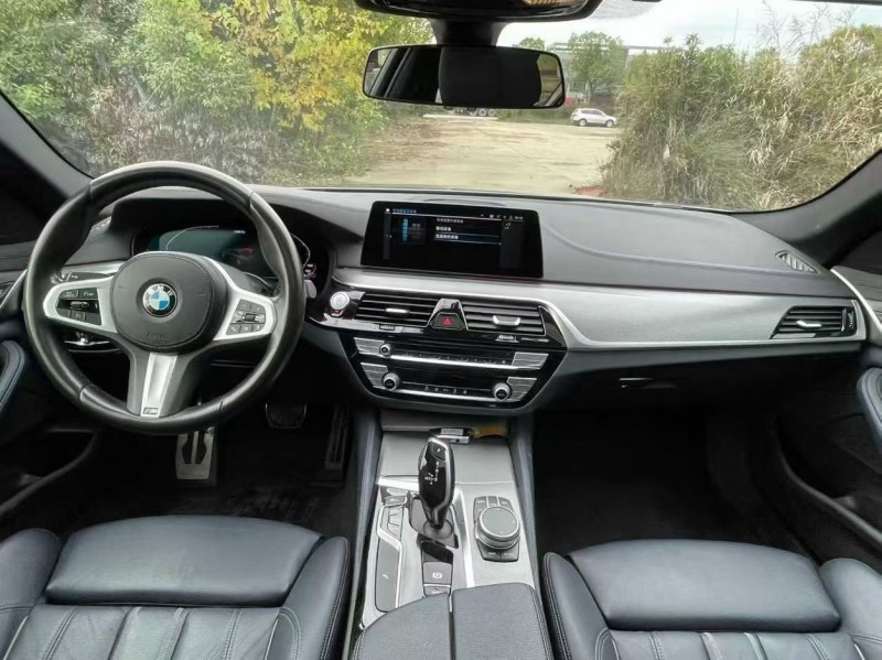 襄阳20年宝马5系8