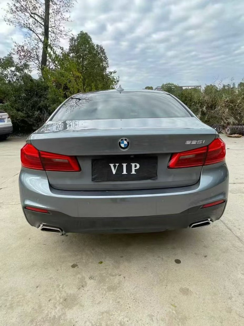 襄阳20年宝马5系9