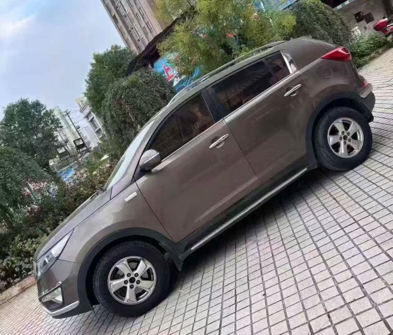 衡阳14年起亚智跑3