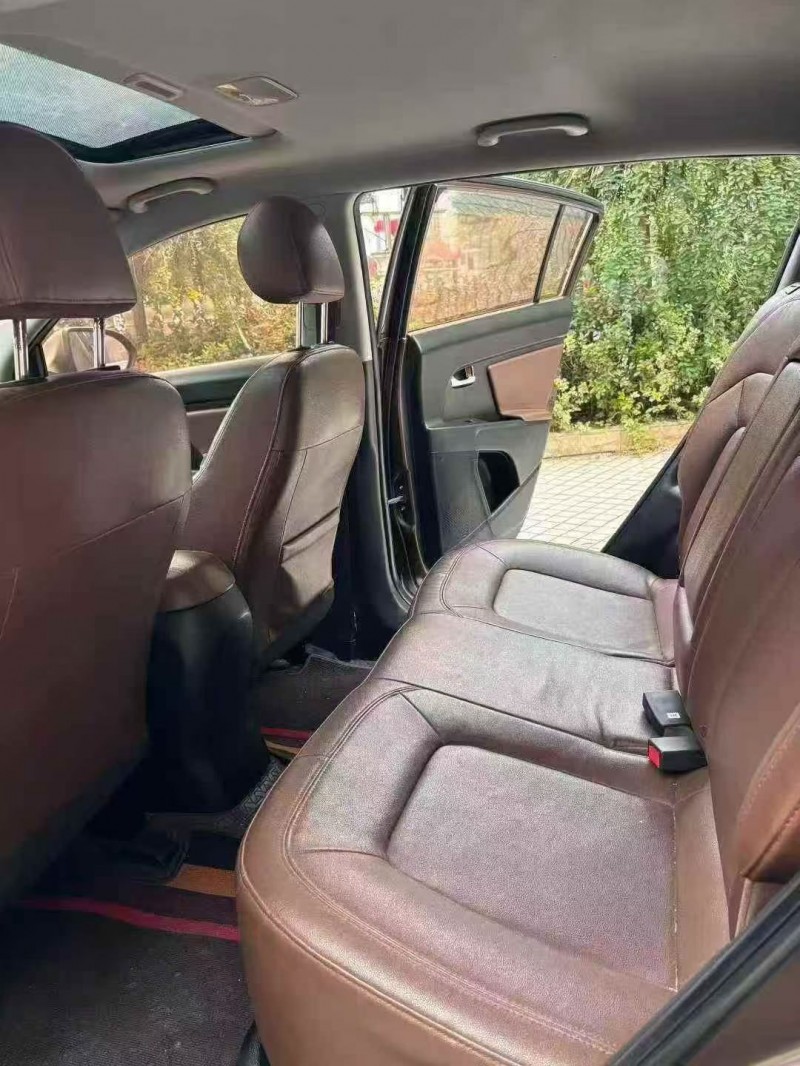 衡阳14年起亚智跑6