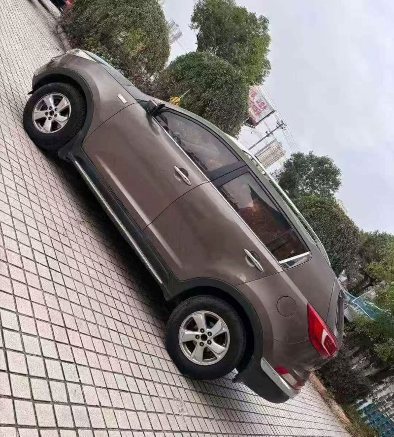 衡阳14年起亚智跑9