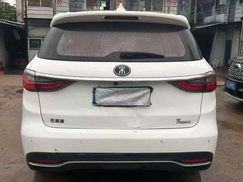 衡阳18年比亚迪宋MAX9