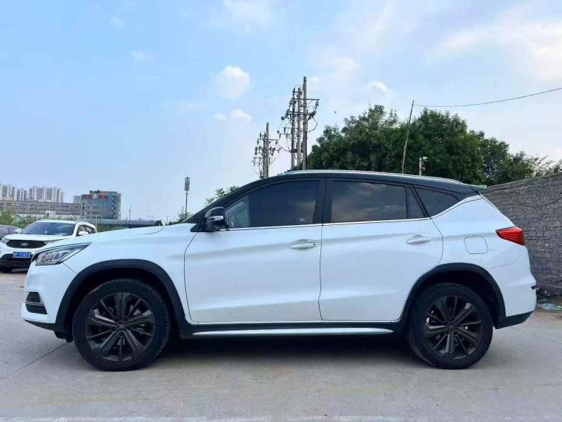 郑州19年比亚迪宋8