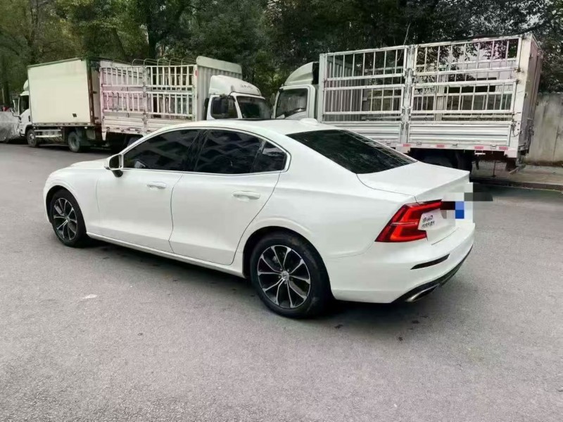 衡阳21年沃尔沃S60L8