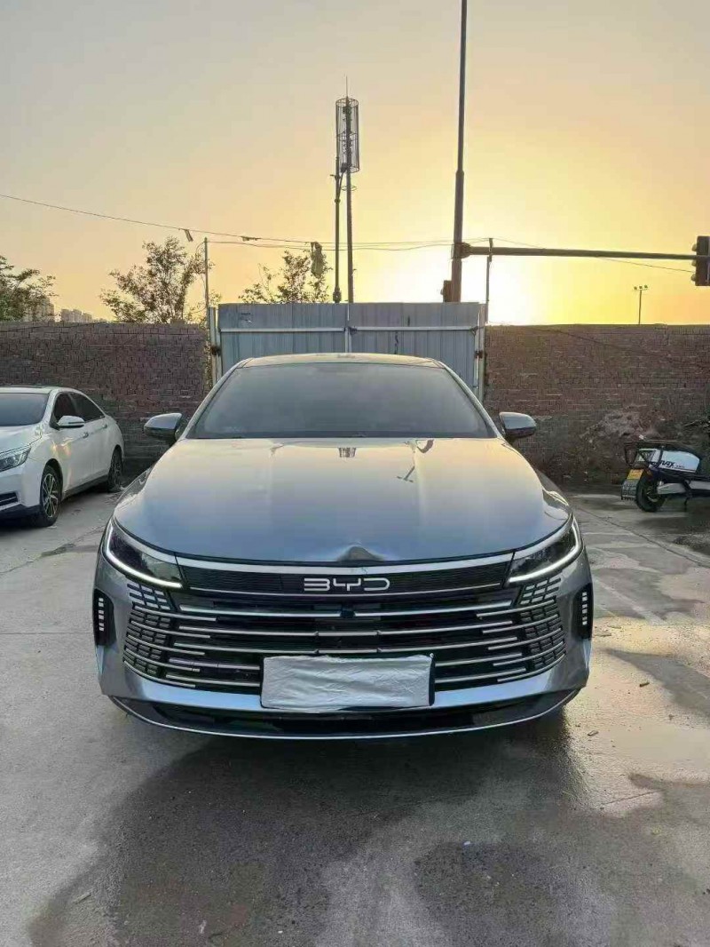 郑州23年比亚迪驱逐舰1