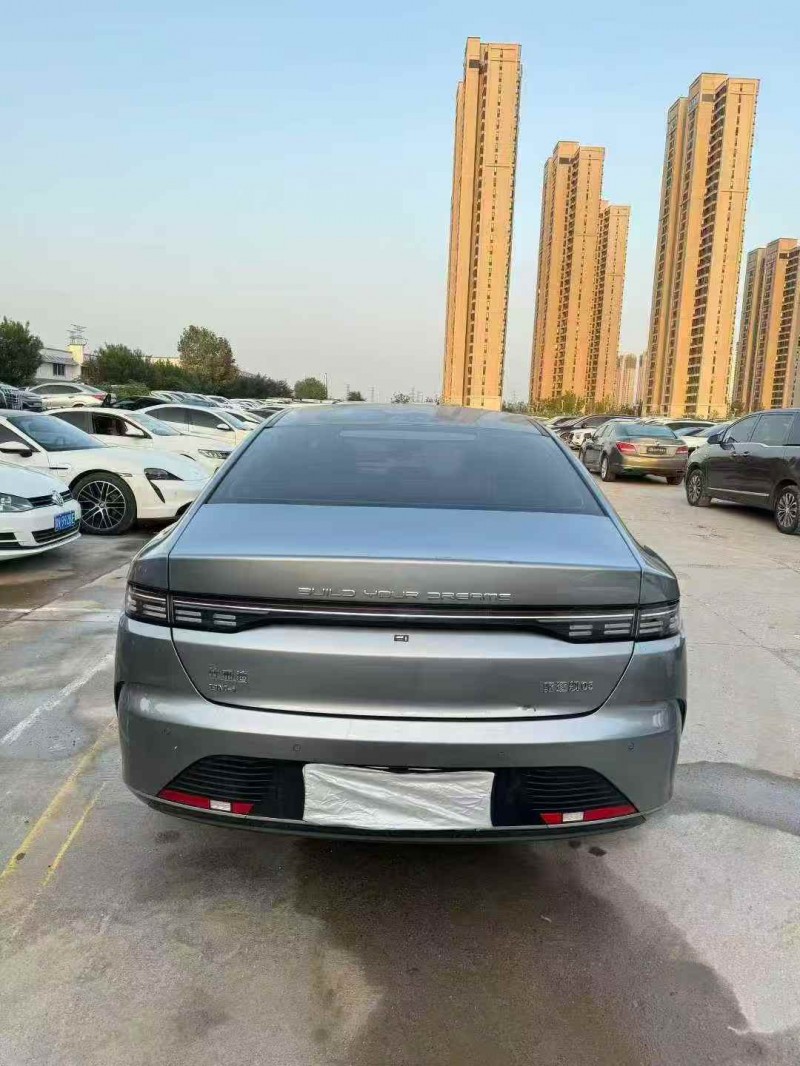 郑州23年比亚迪驱逐舰5