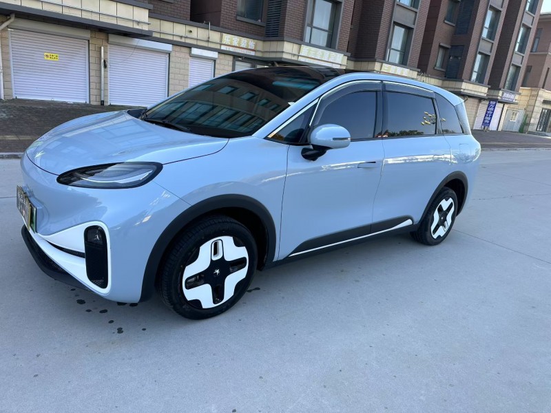 邢台25年极狐汽车考拉2