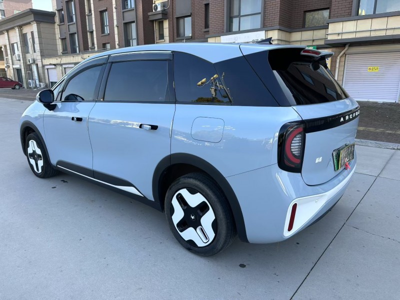 邢台25年极狐汽车考拉8