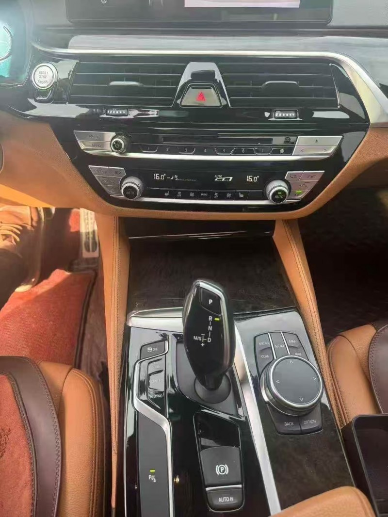 济宁18年宝马5系6