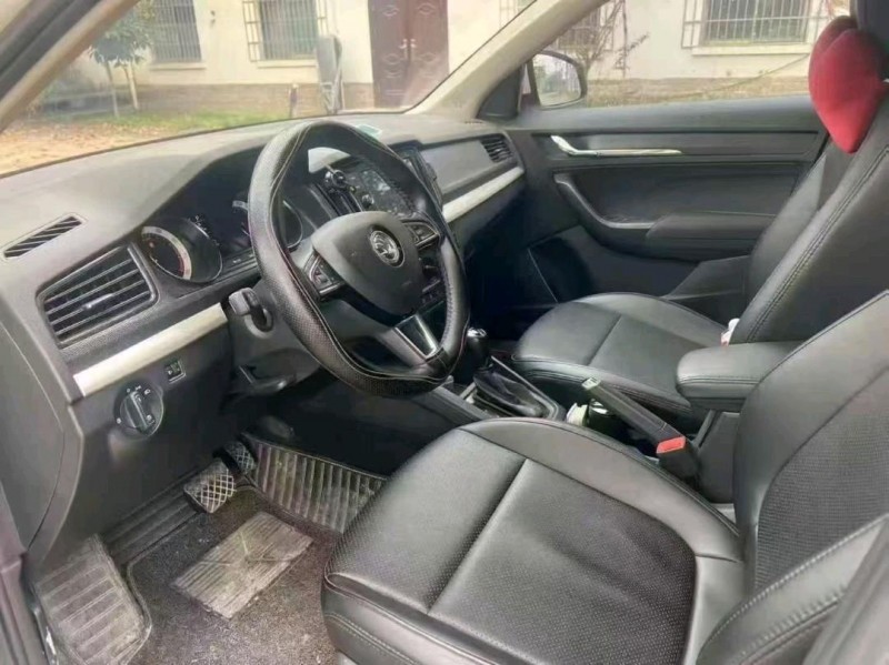 安阳18年斯柯达柯米克6