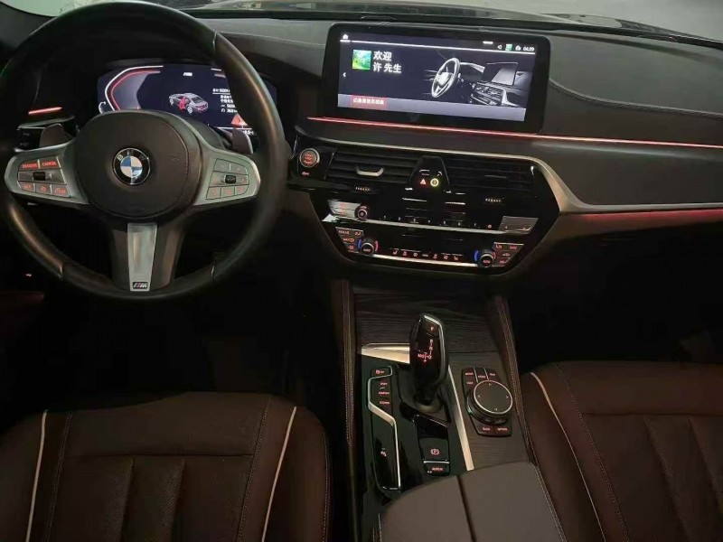 济宁24年宝马5系6