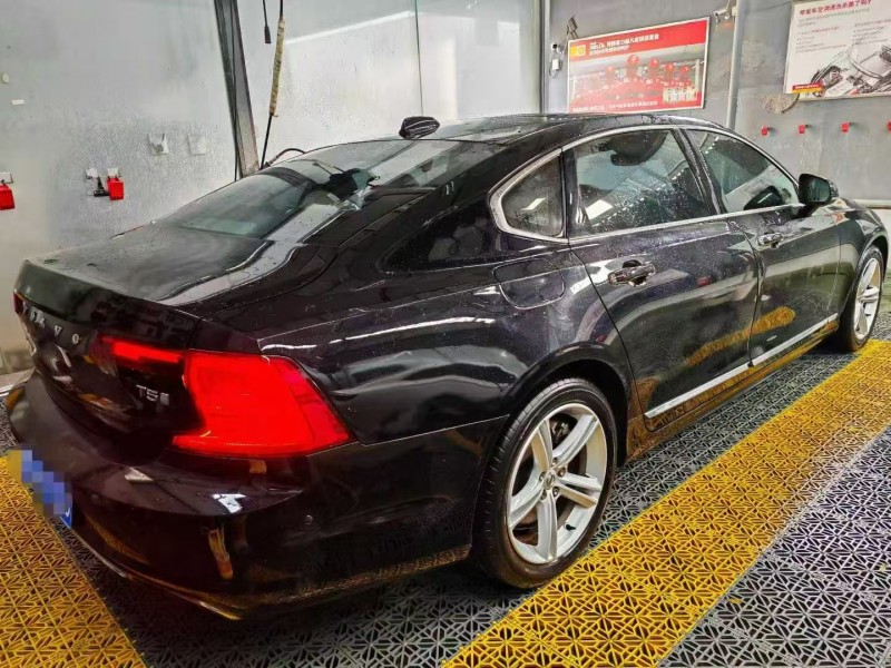 长治19年沃尔沃S907