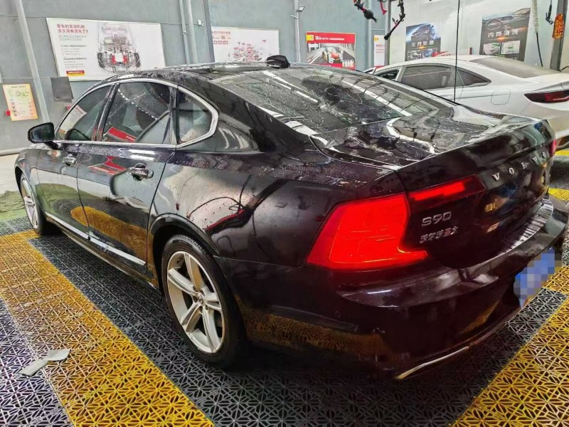 长治19年沃尔沃S908