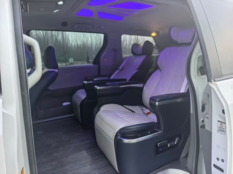 邯郸20年丰田塞纳4