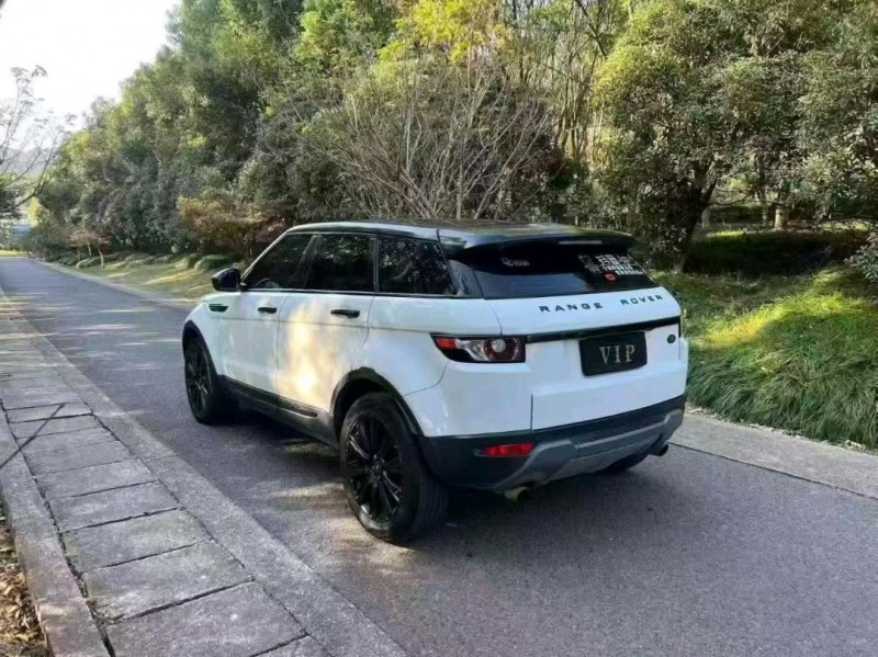 温州16年路虎极光7