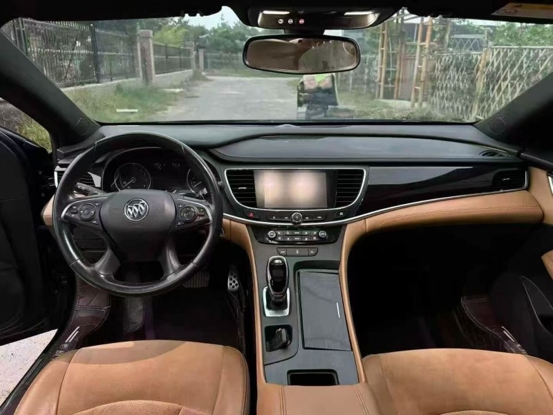 东营16年别克君越5