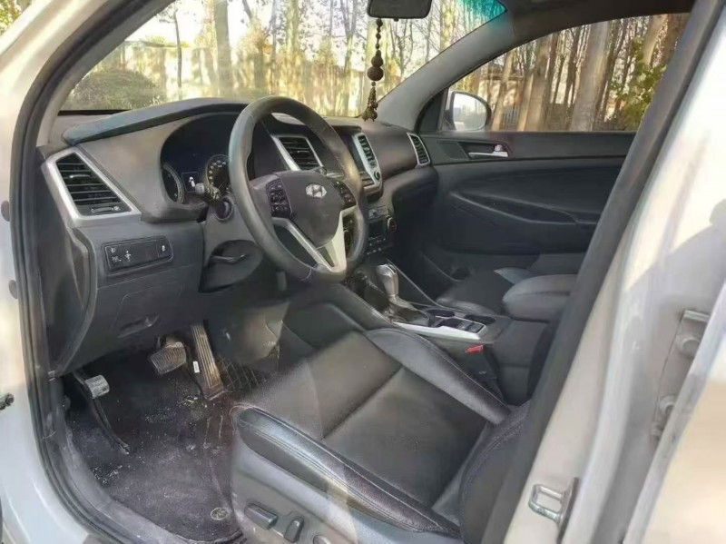 东营18年现代途胜7