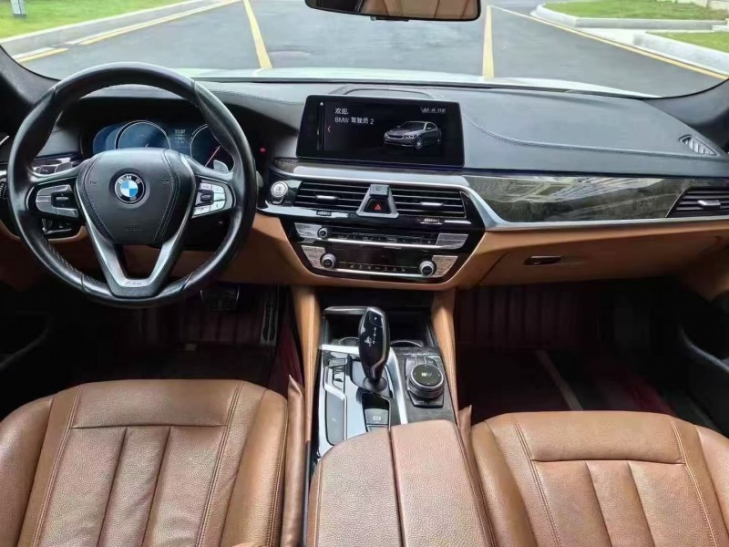 新余18年宝马5系5