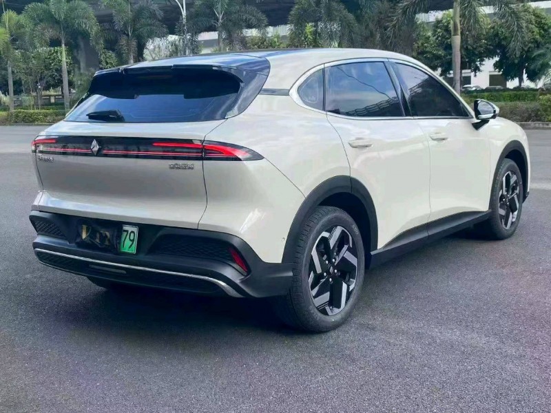 漳州25年宝骏云海8