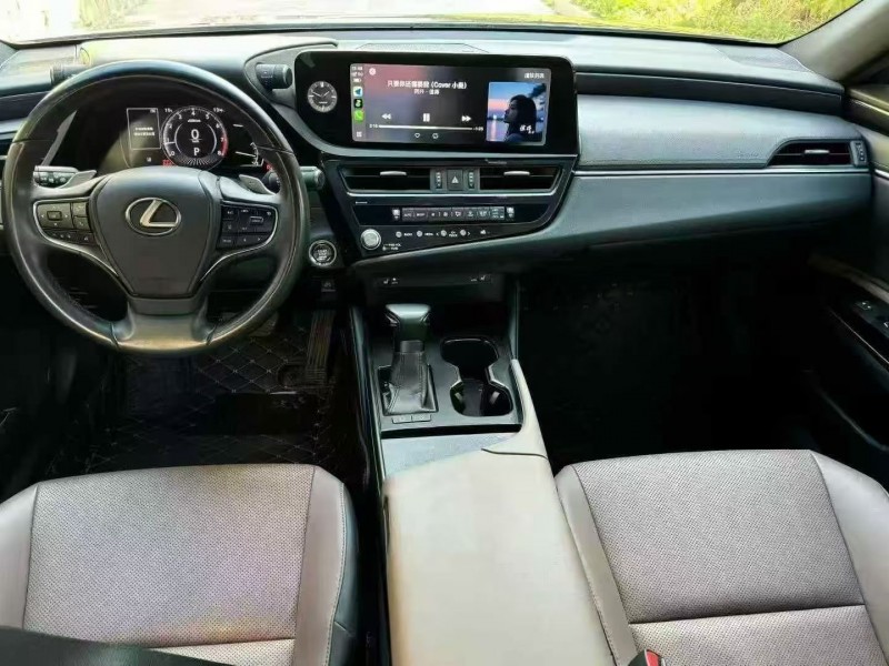 枣庄22年雷克萨斯ES5