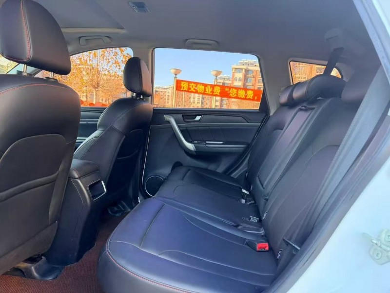 四平17年哈弗M68