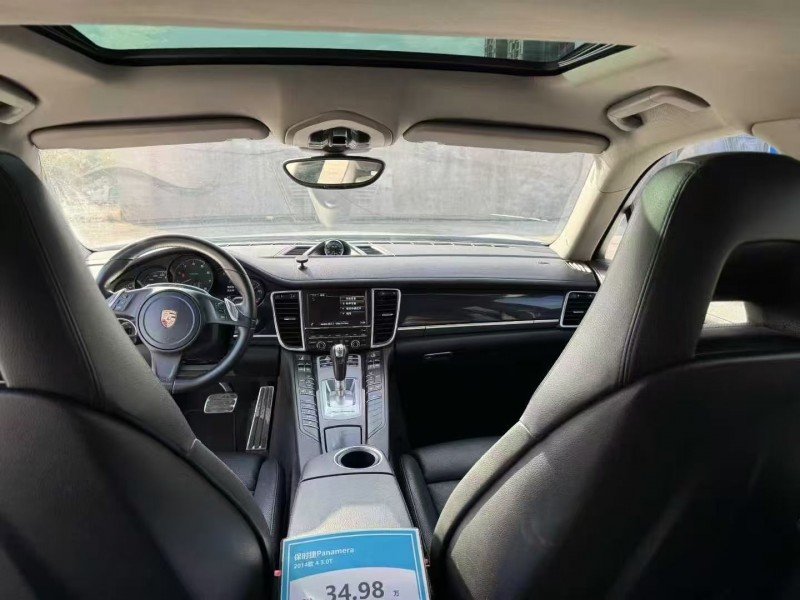 绍兴14年保时捷帕拉梅拉4