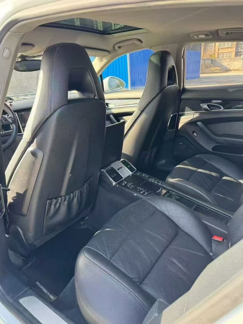 绍兴14年保时捷帕拉梅拉5