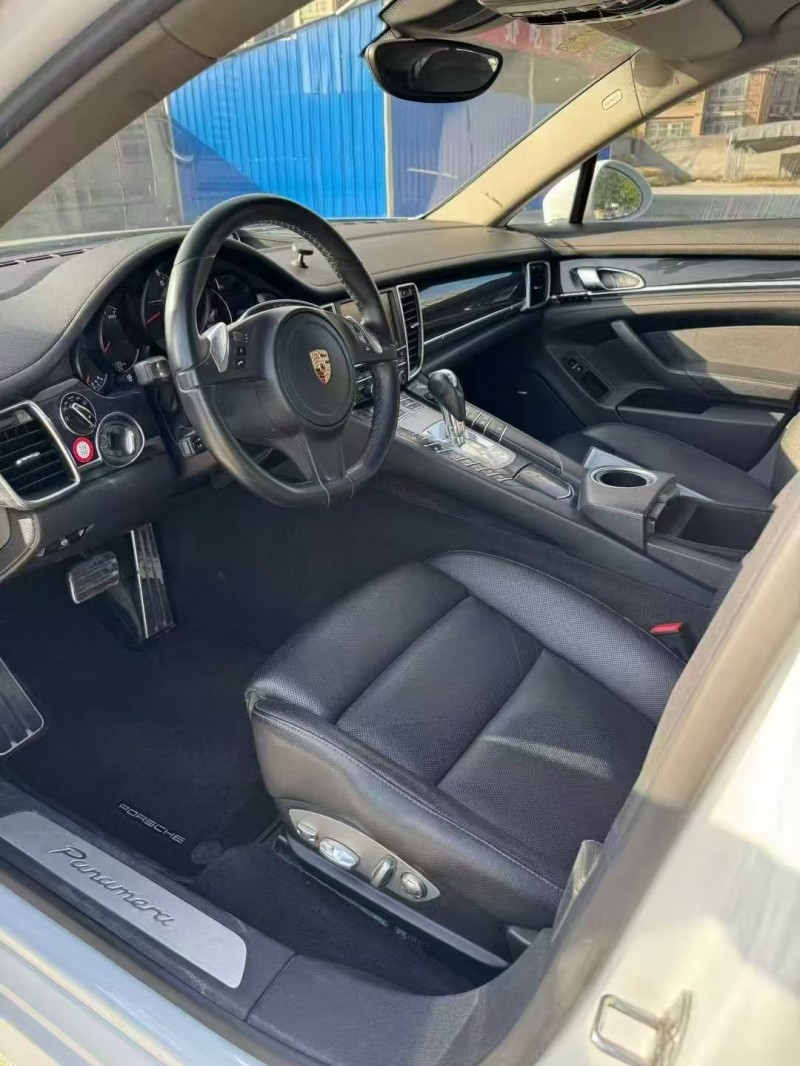 绍兴14年保时捷帕拉梅拉6
