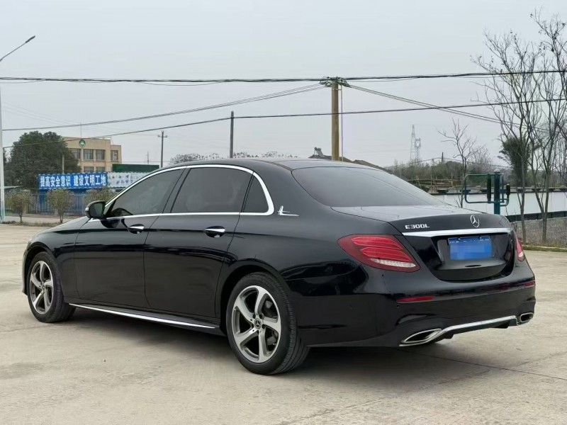 鄂州19年奔驰E8