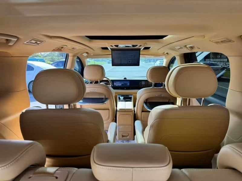 南通24年岚图汽车梦想家4