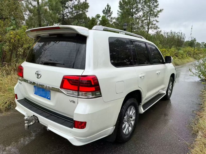 宜昌20年丰田兰德酷路泽7