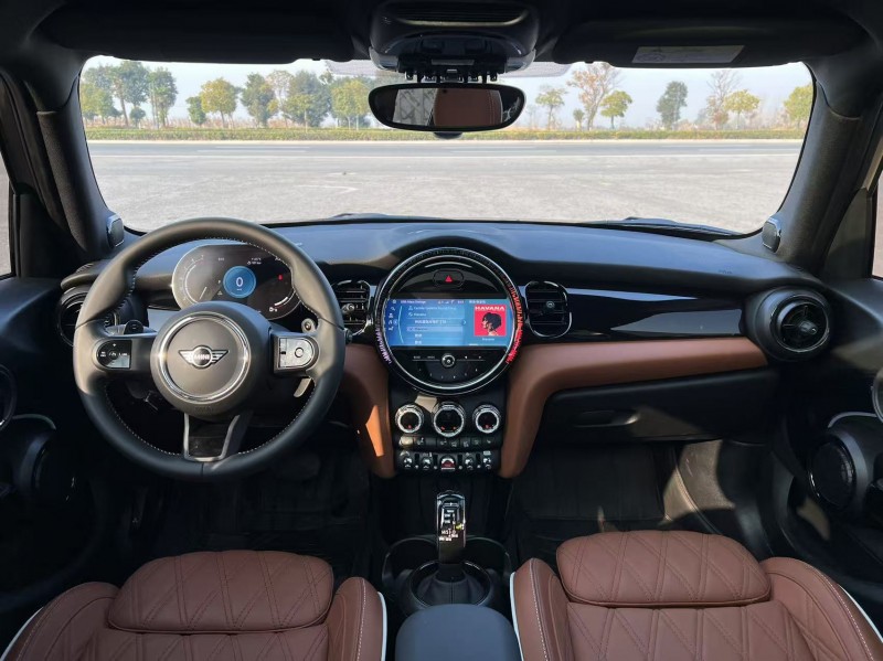 盐城24年宝马迷你7