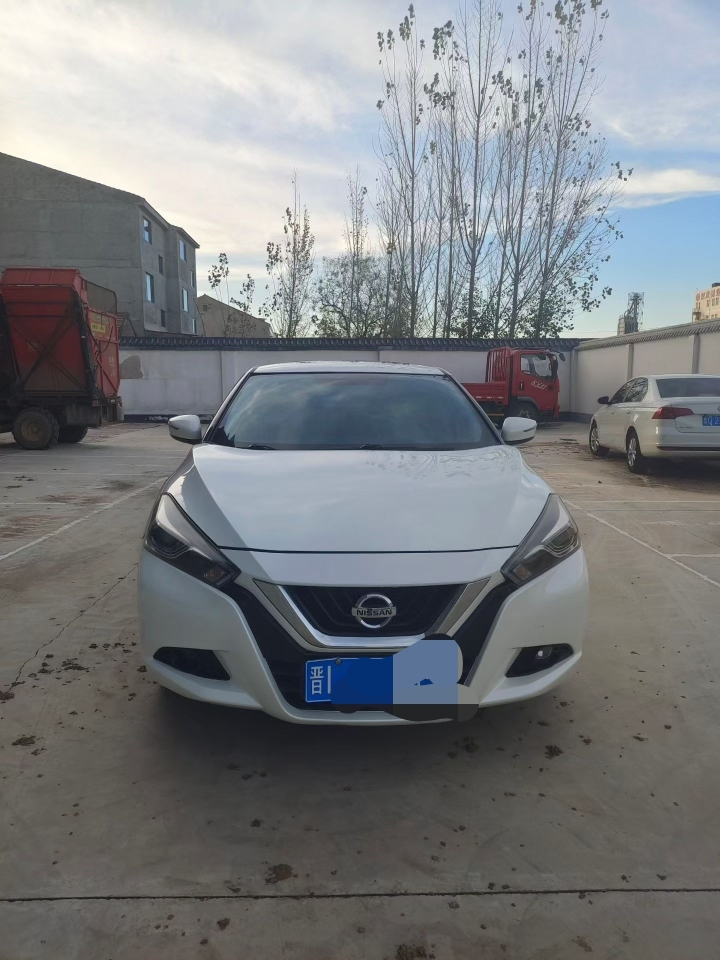 邯郸18年日产蓝鸟1