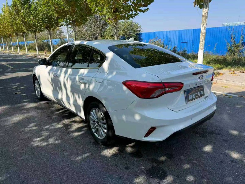 徐州19年福特福克斯6