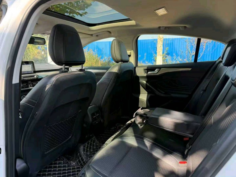 徐州19年福特福克斯8