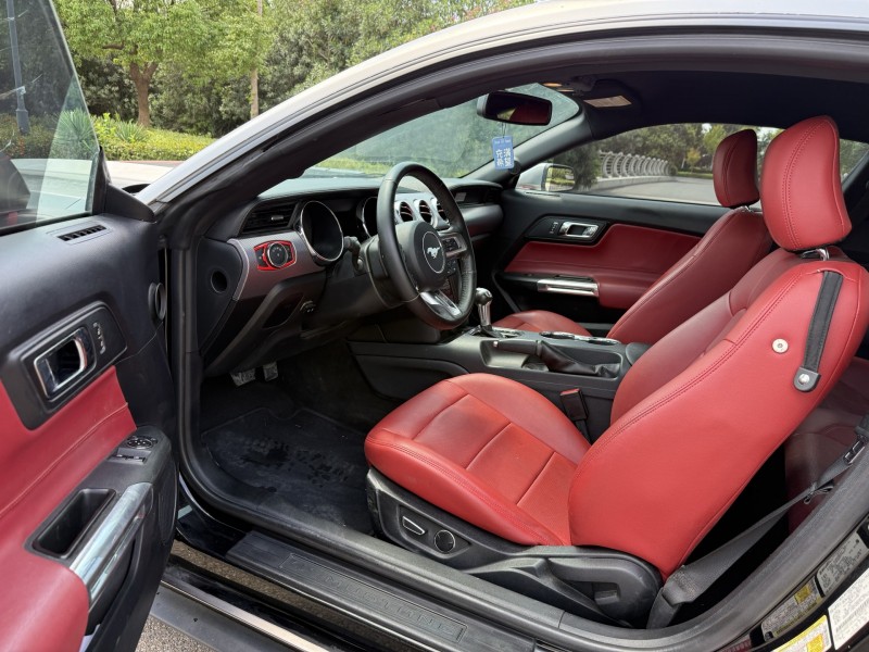 盐城17年福特野马5