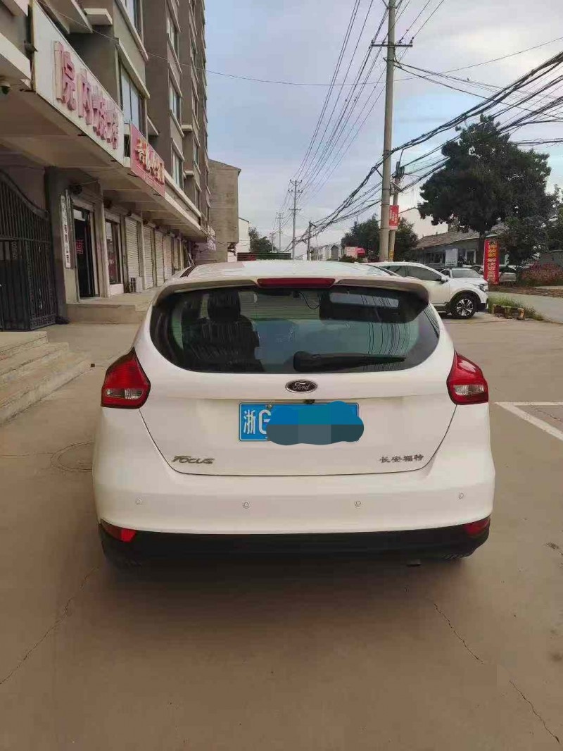 邯郸17年福特福克斯5