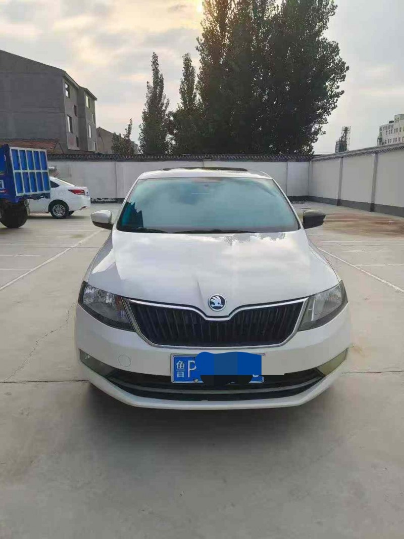 邯郸18年斯柯达昕锐1