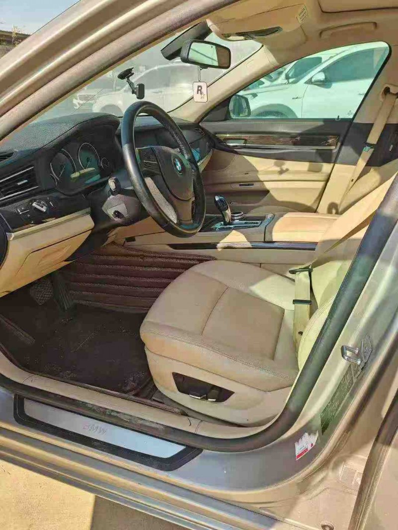 临沂11年宝马7系4