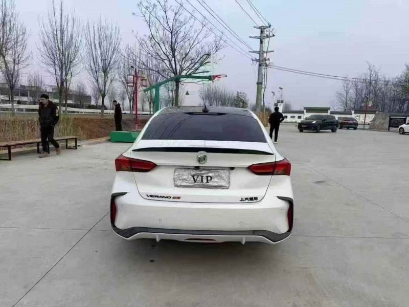 徐州23年别克威朗9