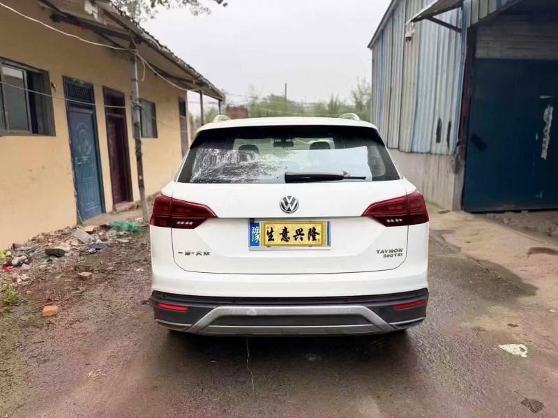 菏泽20年大众探岳9