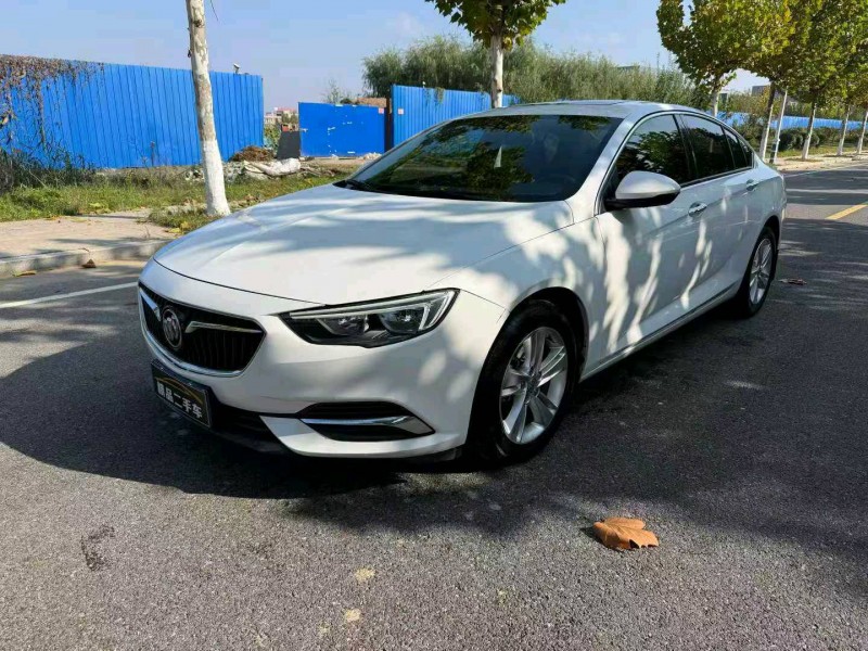 徐州19年别克君威3