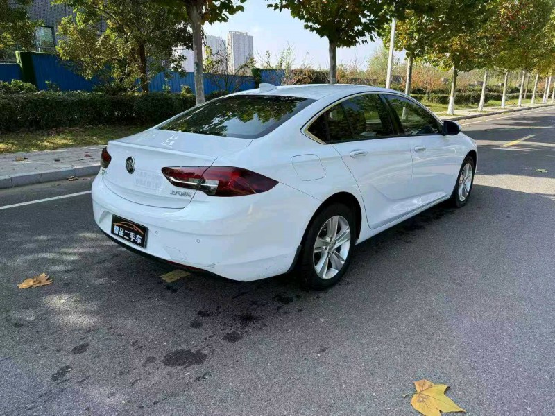 徐州19年别克君威4