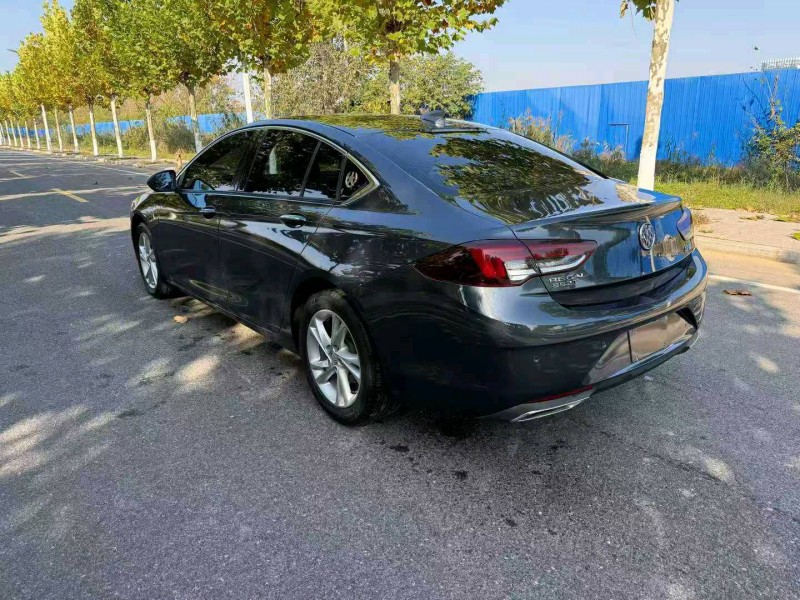 徐州21年别克君威4