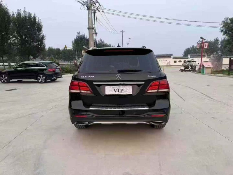徐州17年奔驰GLE9